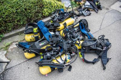 Esslingen-Hegensberg: Dachstuhlbrand in Mehrfamilienhaus - 3 Verletzte